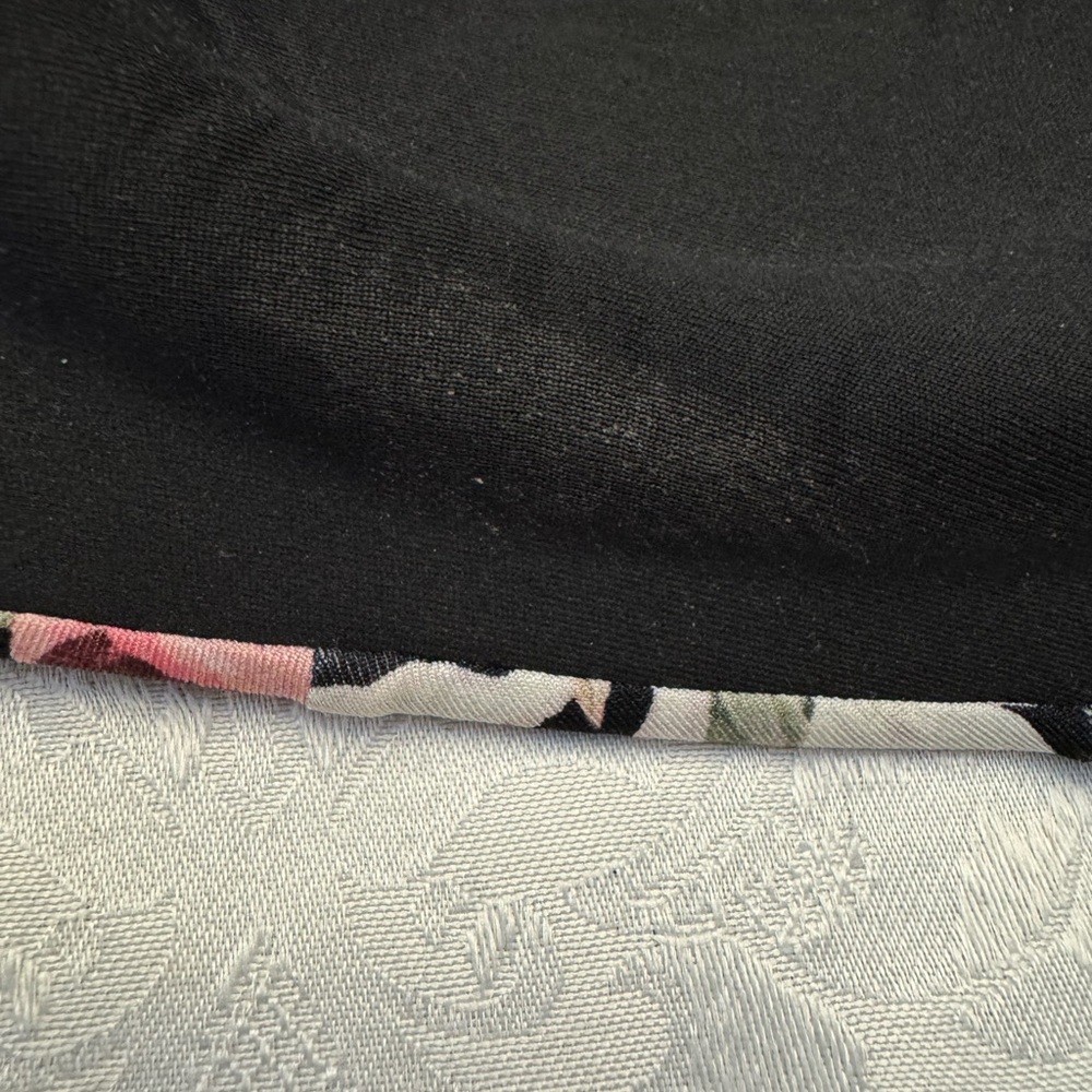 Cacique Lightly Lined T Shirt No Wire Bra Size‎ 42D Black Pink Lace Floral Sexy - Picture 8 of 8